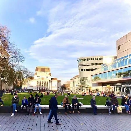 Andefu Am Kantpark 杜伊斯堡