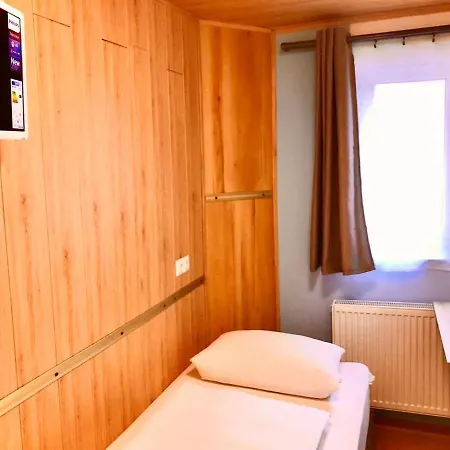 Andefu Am Kantpark 3* 杜伊斯堡