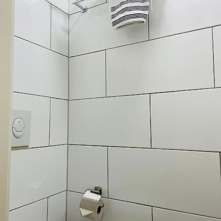 Andefu Am Kantpark Ξενοδοχείο Ντούισμπουργκ