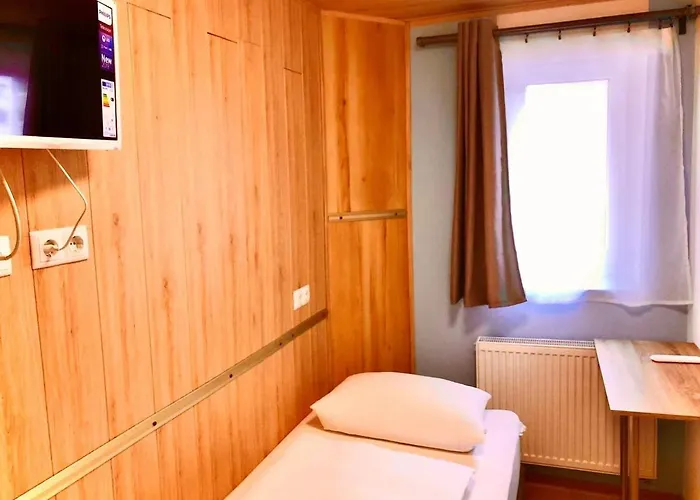 Andefu Am Kantpark 3* 杜伊斯堡